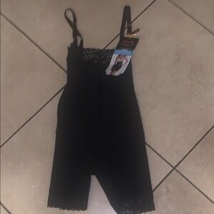 Maidenform Shapewear Bodysuit